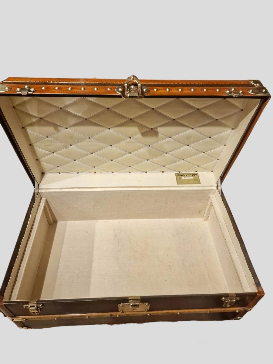 Cabine Louis Vuitton trunk 