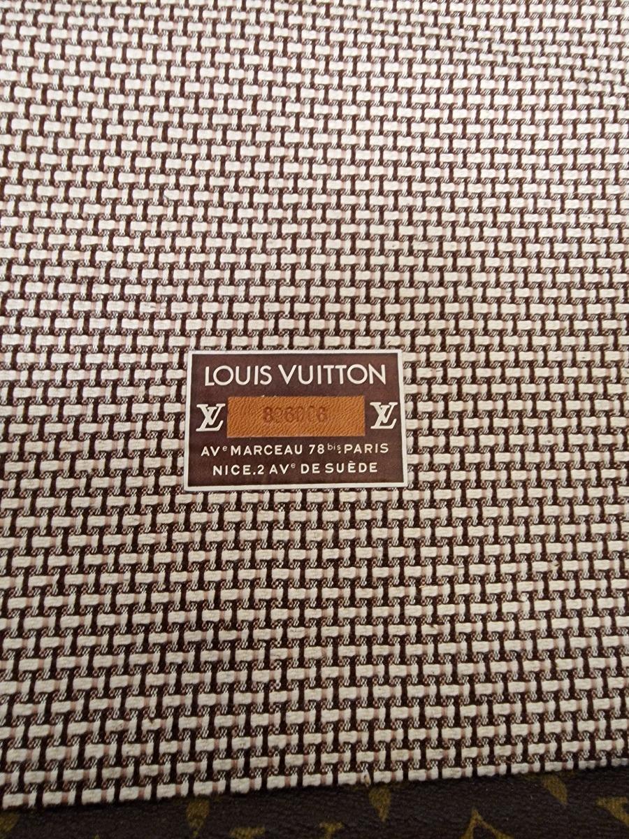 Hat box Louis Vuitton