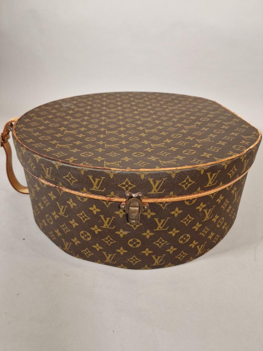 Hat box Louis Vuitton