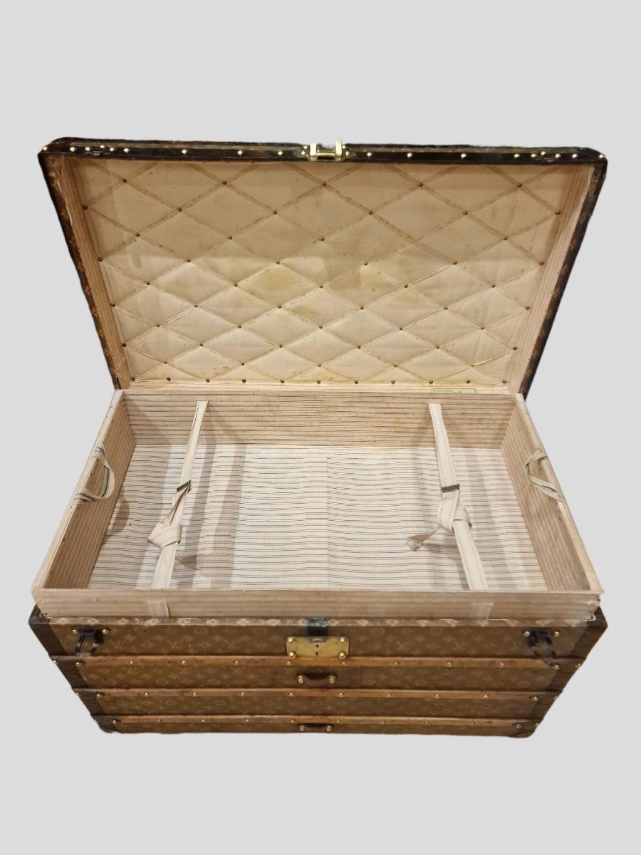 Coffee table Louis Vuitton trunk - Des Voyages - Recent Added