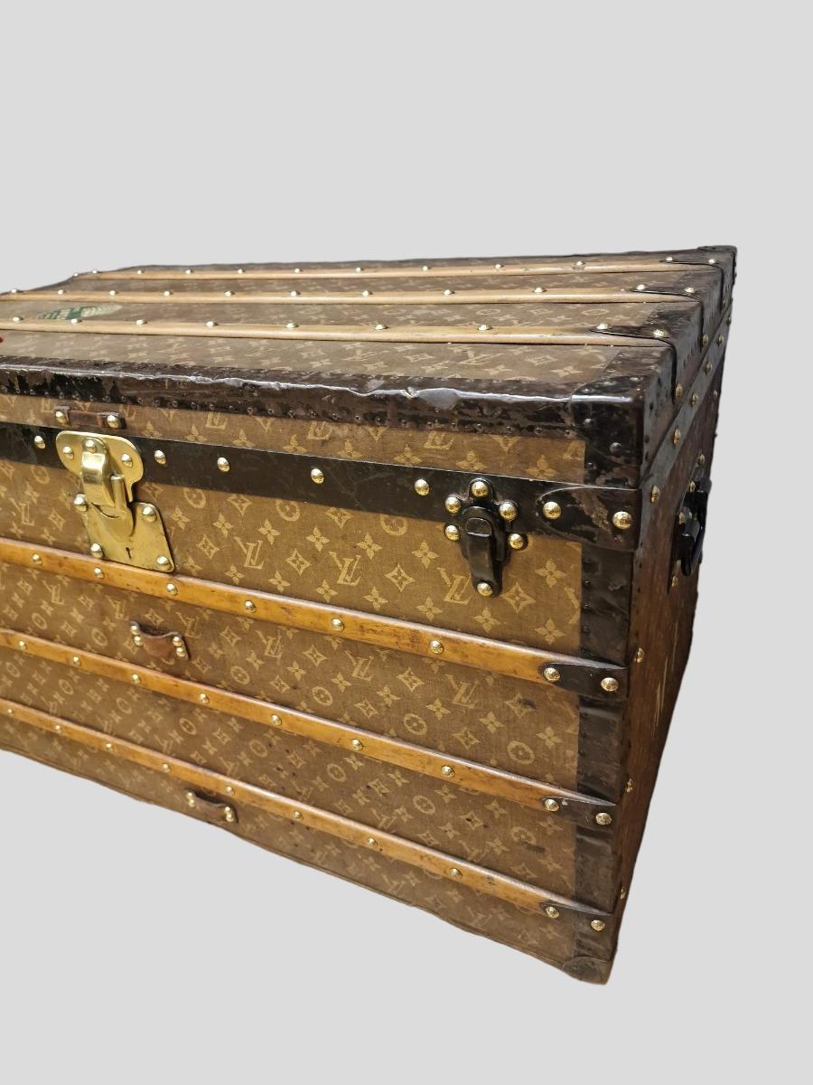 Coffee table Louis Vuitton trunk - Des Voyages - Recent Added