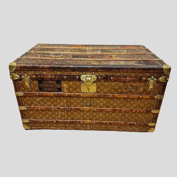 goyard wardrobe trunk value - louis vuitton trunk wardrobe goyard trunks  moynat luggage - Des Voyages