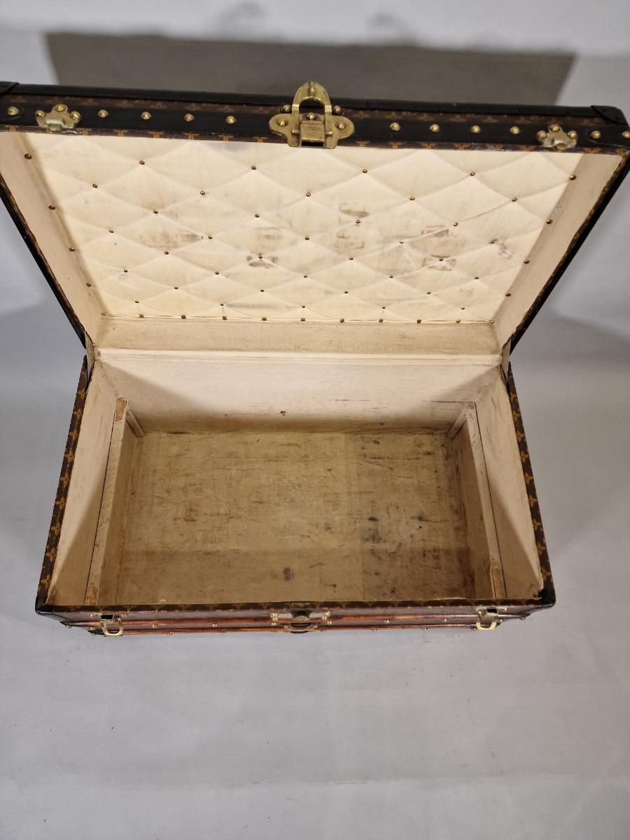 Louis Vuitton courrier trunk - Des Voyages - Recent Added Items - European  ANTIQUES & DECORATIVE