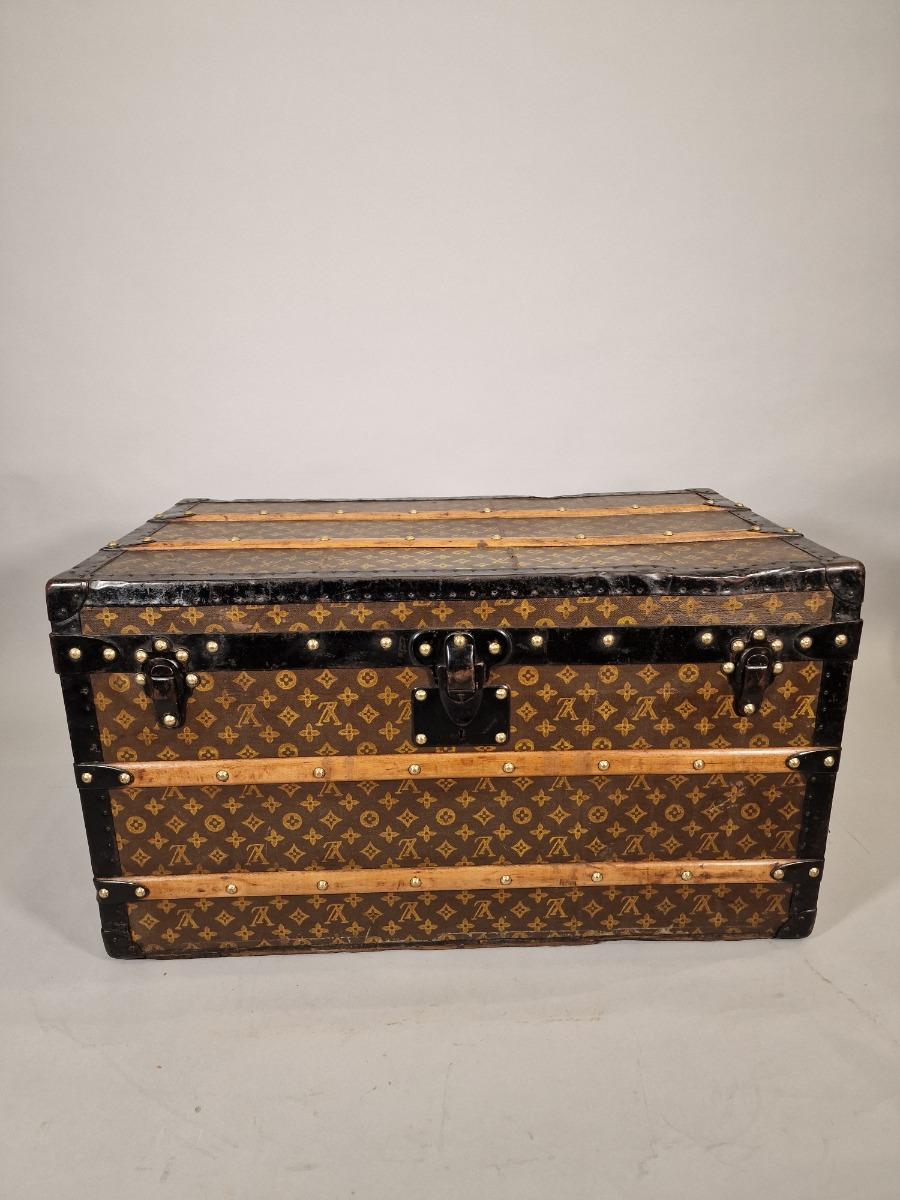 Louis Vuitton courrier trunk upsidedown