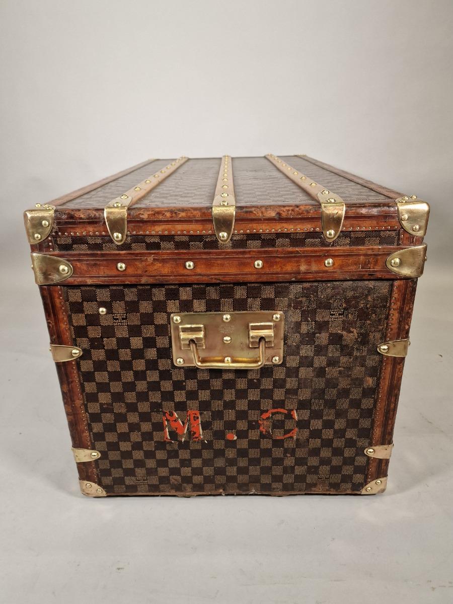 Antique Louis Vuitton damier trunk for sale - Bagage Collection