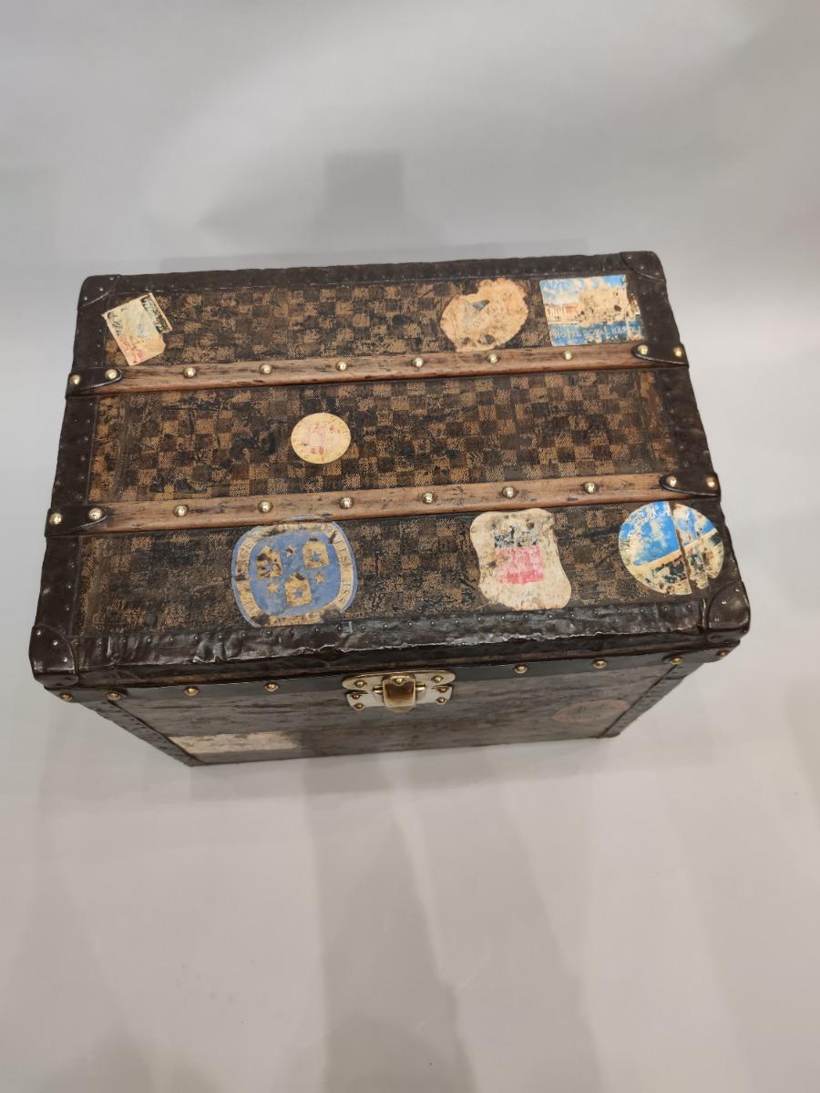 LOUIS VUITTON DAMIER COFFEE TABLE TRUNK