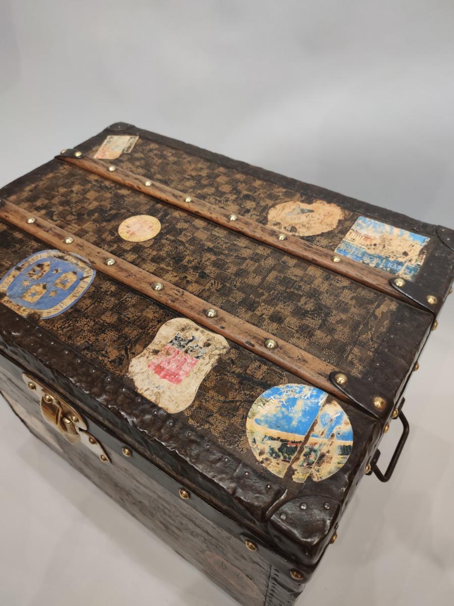 Antique Louis Vuitton damier trunk - Bagage Collection