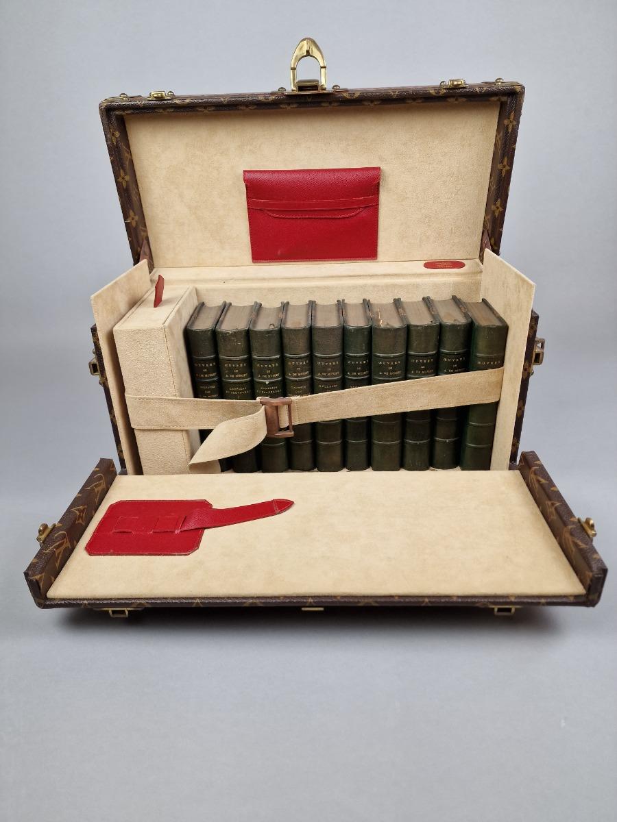 Louis Vuitton library trunk - Lodewijk XV - Items by category - European  ANTIQUES & DECORATIVE