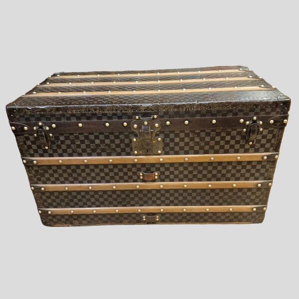 Louis Vuitton trunk 1888