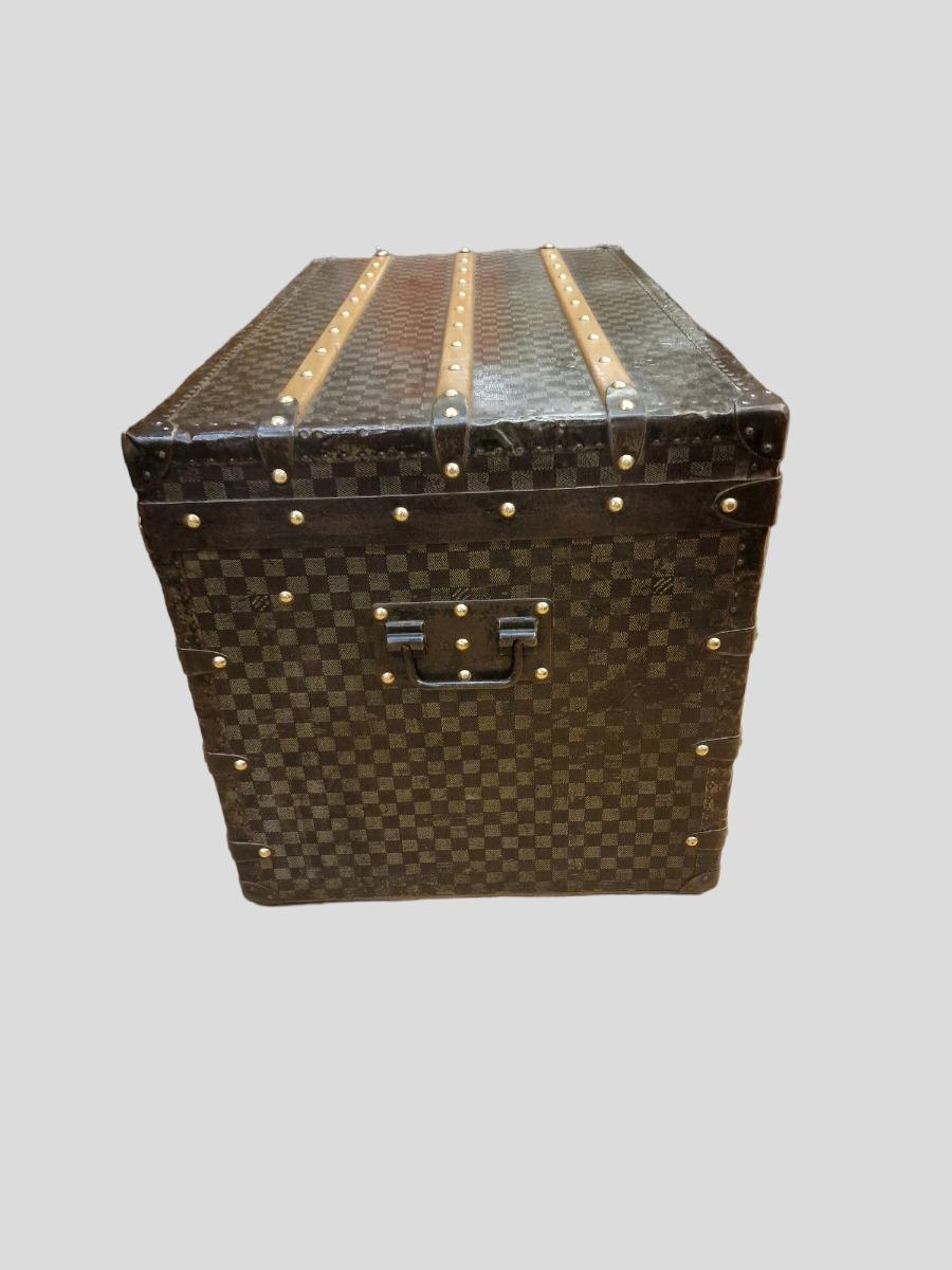 Louis Vuitton trunk 1888