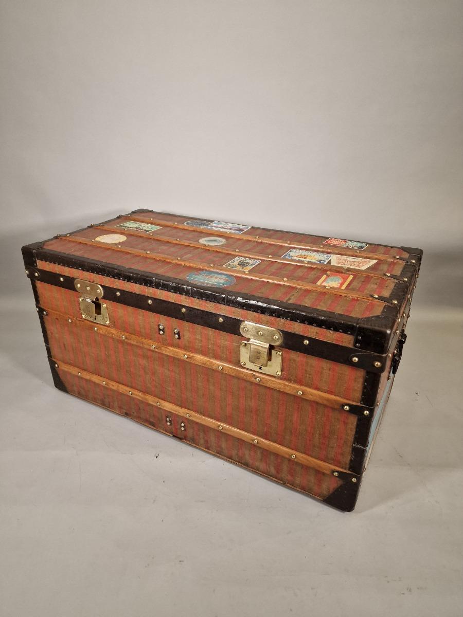 Louis Vuitton trunk red stripes