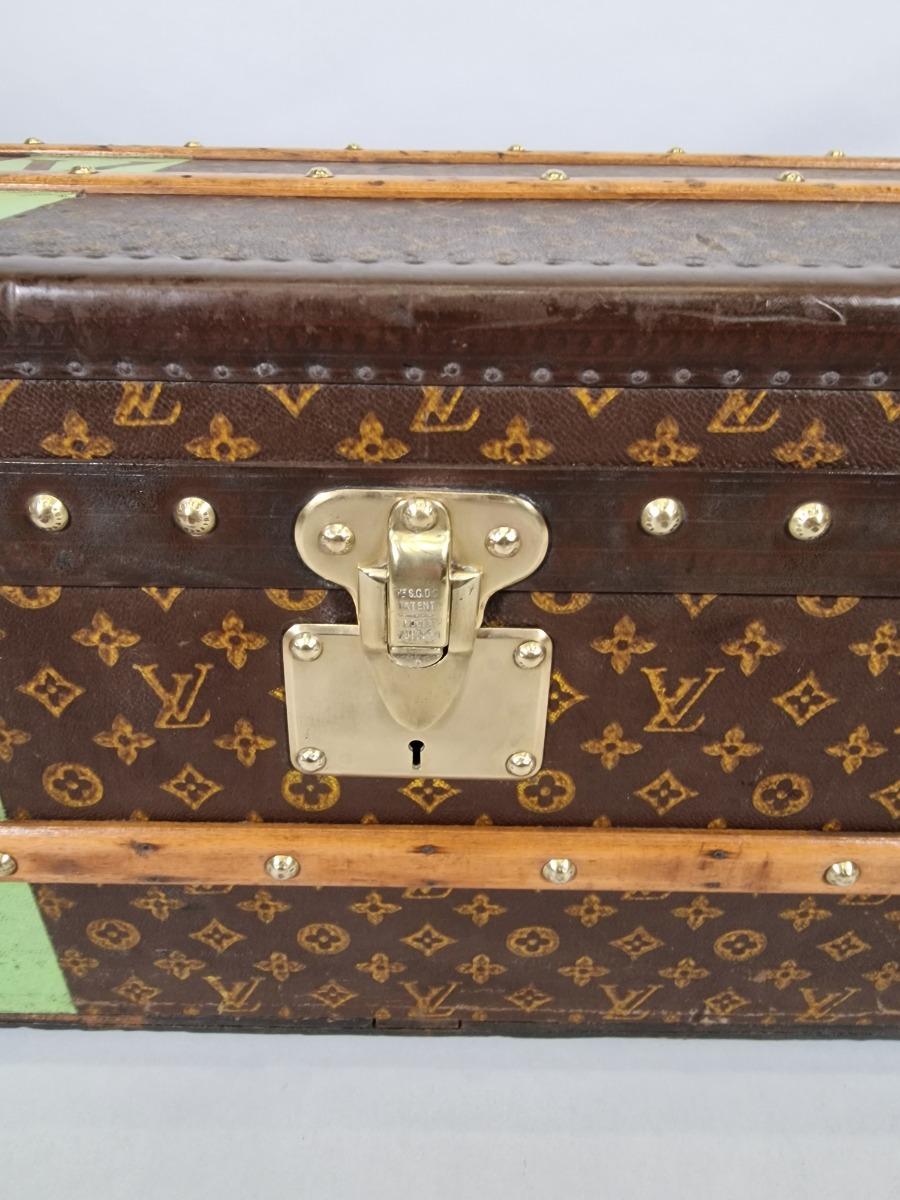 LV cabine trunk